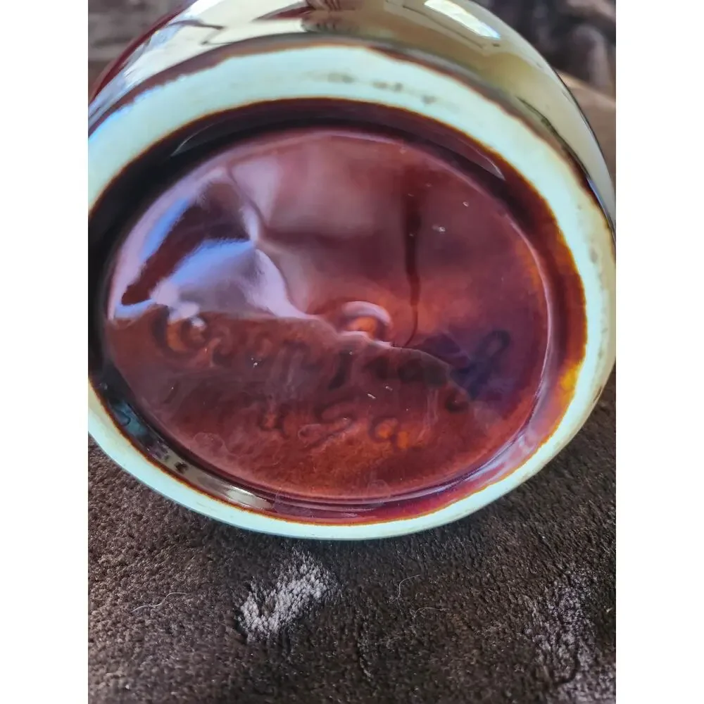 Vintage Hull Pottery bean pot